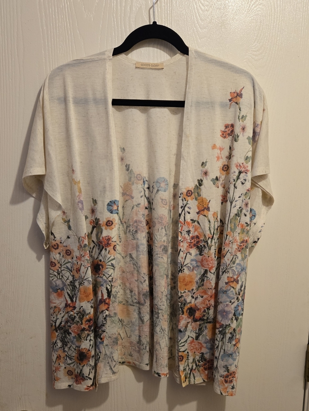 Cream Floral Kimono L29